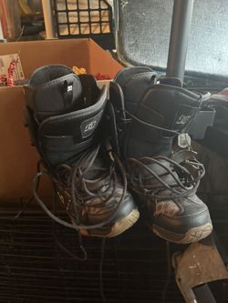 Snowboard Boots (size 9)