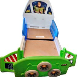 Vintage Buzz light year Toddler Bed (Read Description)