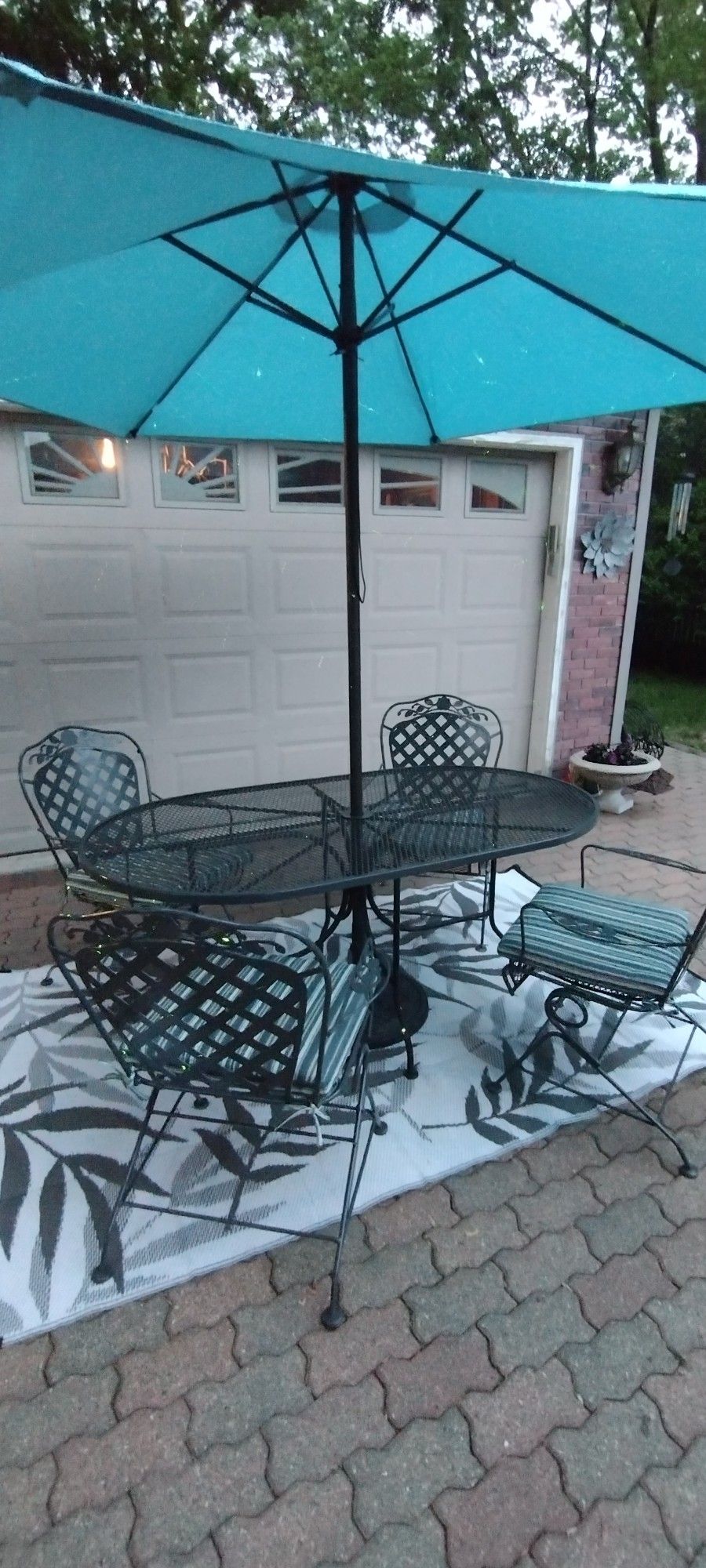 Lyon Shaw/Woodard Wrought Iron Patio Furniture 11 Piece.