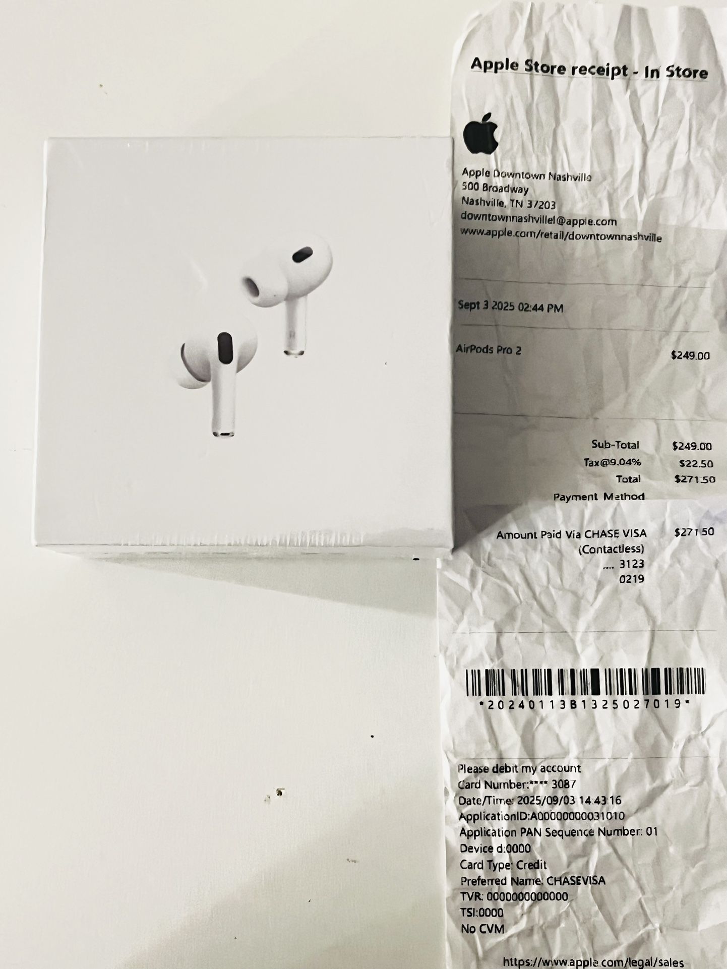 AirPods Pros 2 With Receipt With Noise Cancellation