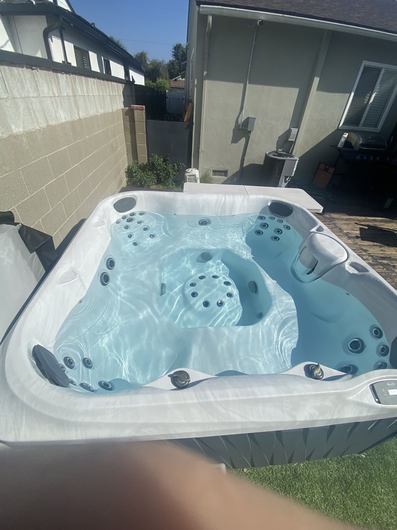 Jacuzzi J-200