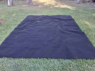 Large Black Ribbed Area Rug