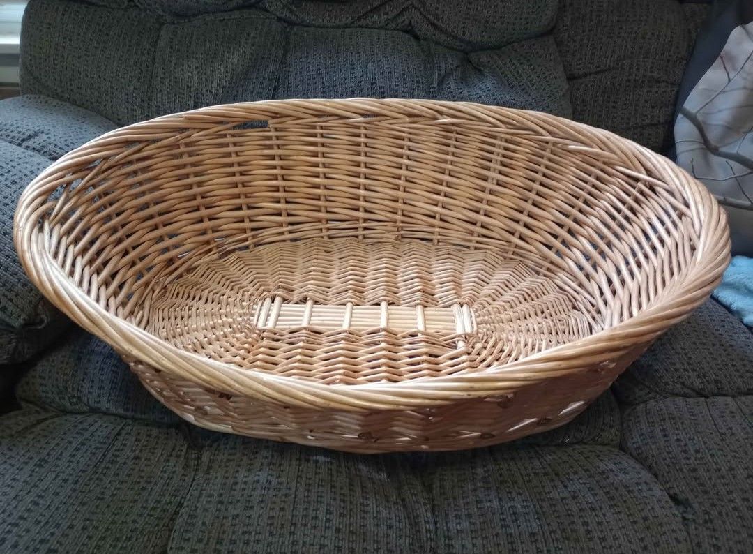 Wicker Basket Pet Bed