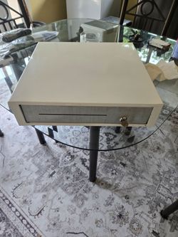 Clover D100 Cash Drawer