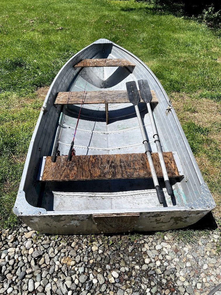 12ft Fishing Boats And Trailer 