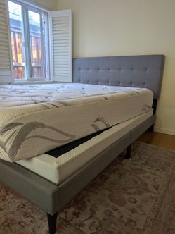 Queen Bed Set