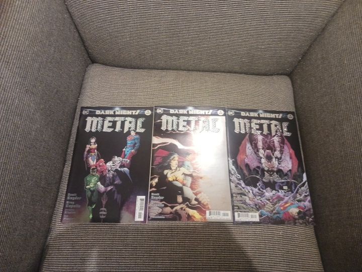 DARK NIGHTS MEDAL Issue #1, #2, AND #3. DC COMICS 2017