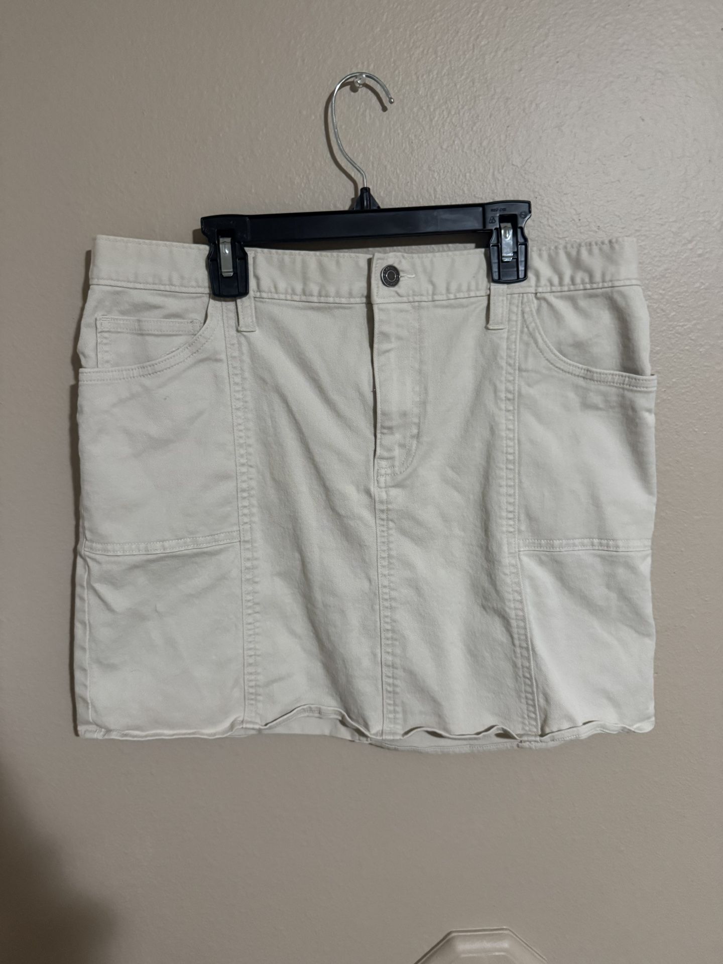 GAP Skirt In Cream 