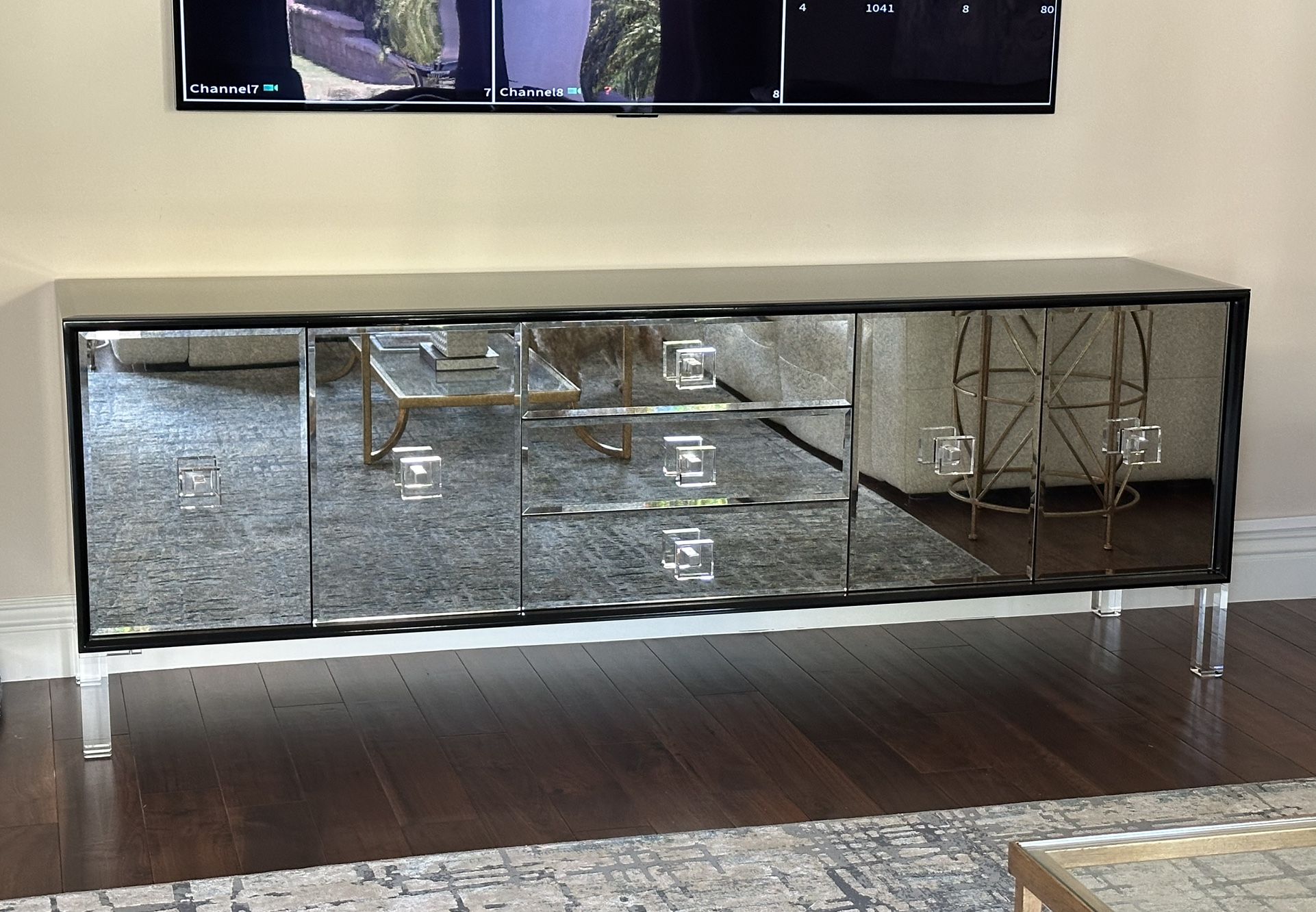 Credenza Mirrored