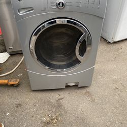 Wahsher And Electric Dryer Set 