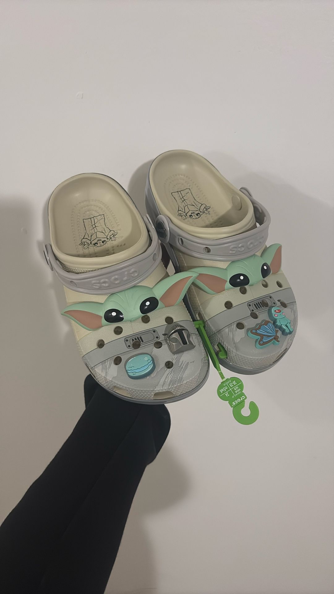 Baby Yoda Crocs Sz:6M/8W
