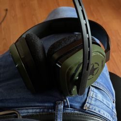 A-10 Wired headset For Xbox & Playstation