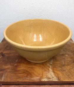 Beautiful Large 15” Vintage Yellow Ware Bowl Pacific Pottery