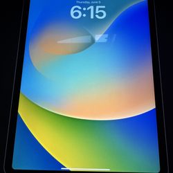 iPad Pro 11” 4th Gen + Apple Pencil 2 + Keyboard Folio | M2 | 128GB | Excellent Condition | Wi-Fi