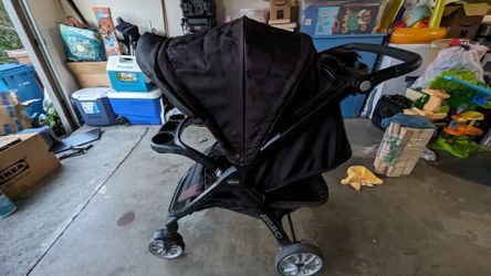 Chicco Bravo Stroller - clean used