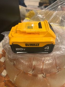 DEWALT battery 20 V max 4AH brand new never used