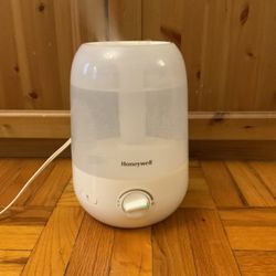 Honeywell Ultra Comfort Cool Mist Humidifier 1 Gallon Quiet Relief