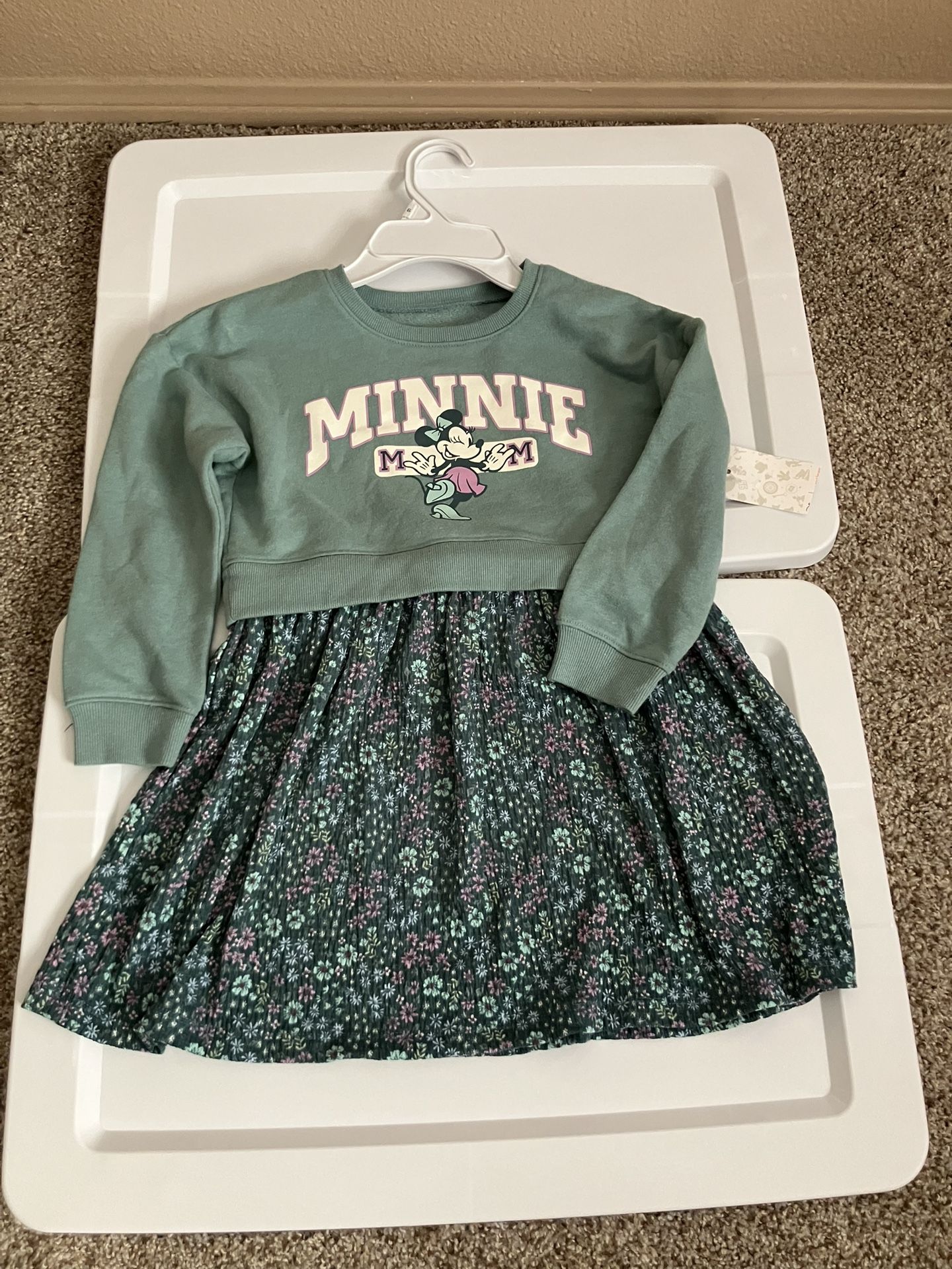 Girls Lot/Clothing Bundle Minnie Mouse & More - Size 6-7