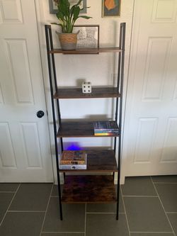 Book shelf