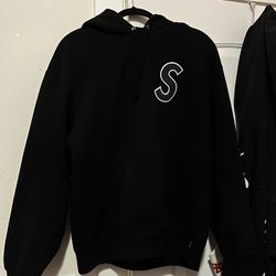 Supreme Hoodie Black