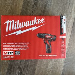 Milwaukee Compact 3/8” Drill/Driver Kit