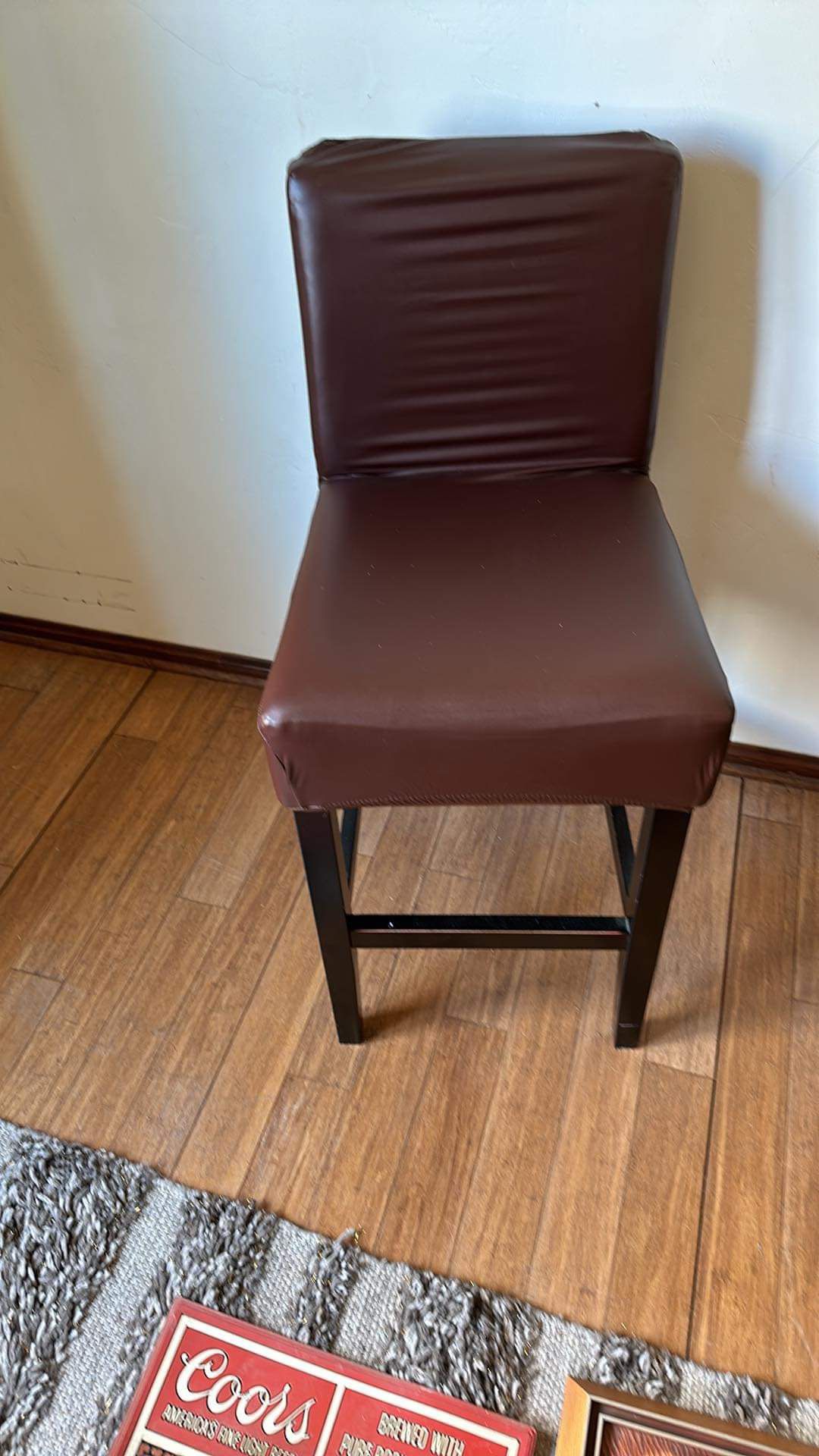 2 Chairs Bar 