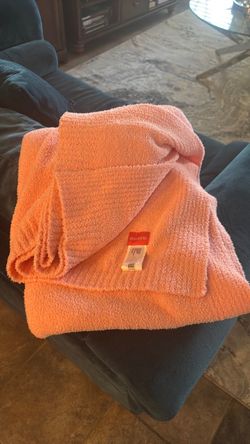 Opalhouse brand coral pink super soft large blanket throw