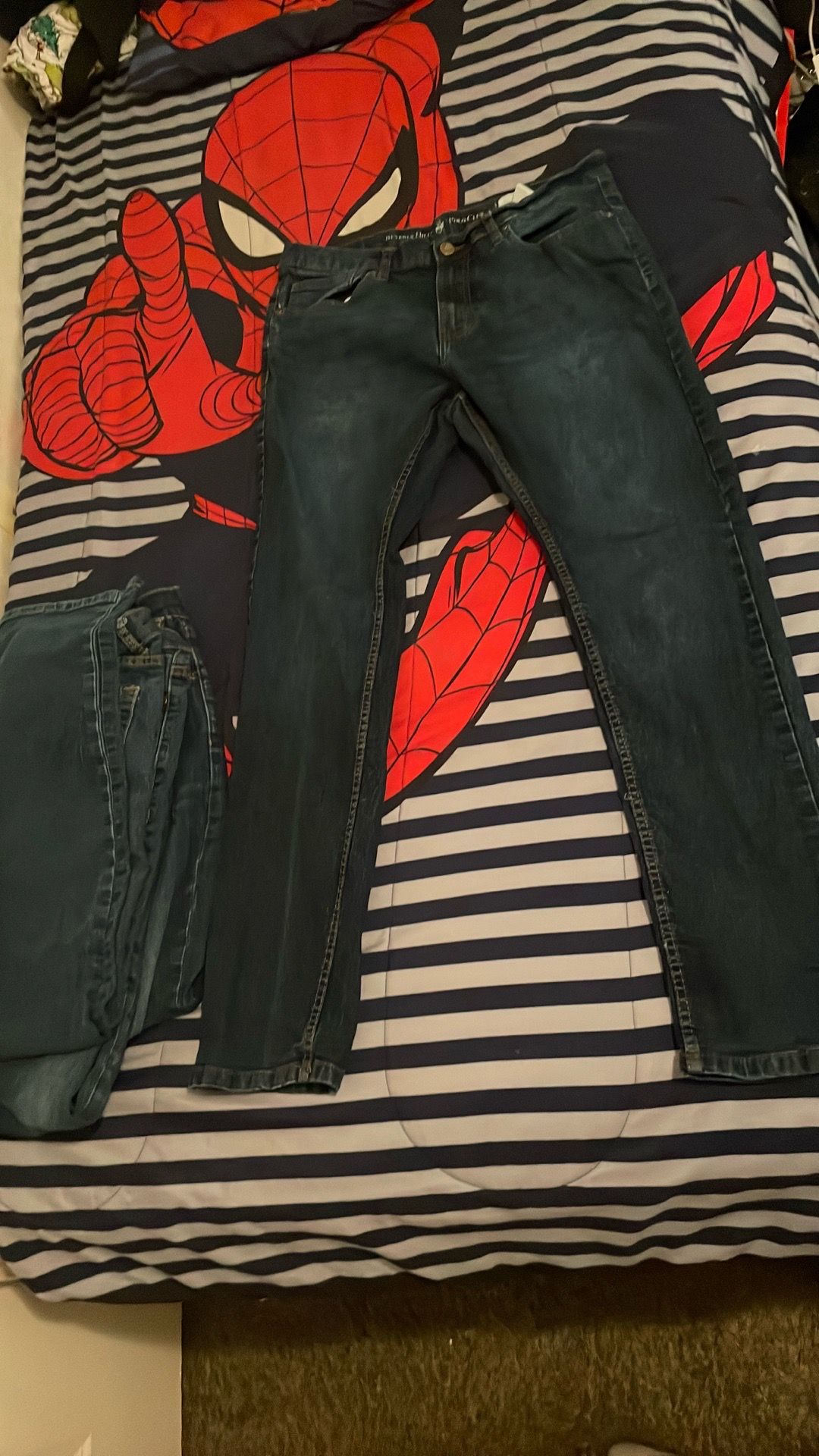3 pack 34 x 32 Jeans (1 Levis, 2 Poloclub)