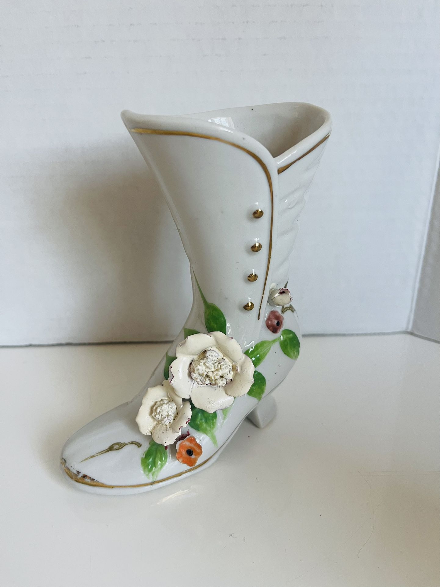 Vintage Porcelain Victorian Boot Bud Vase 3-D Flowers & Gold Accents