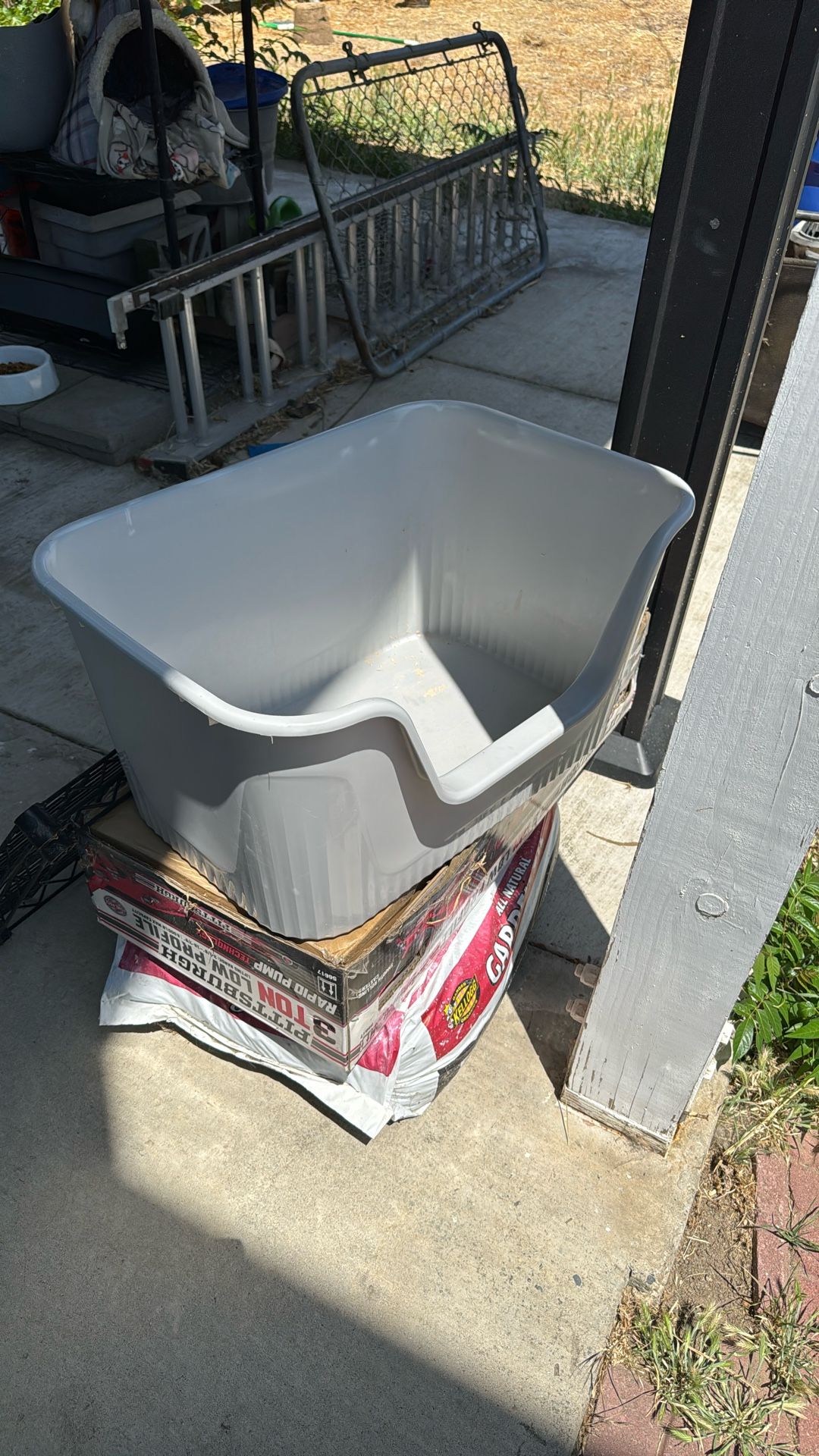 Tall Litterbox