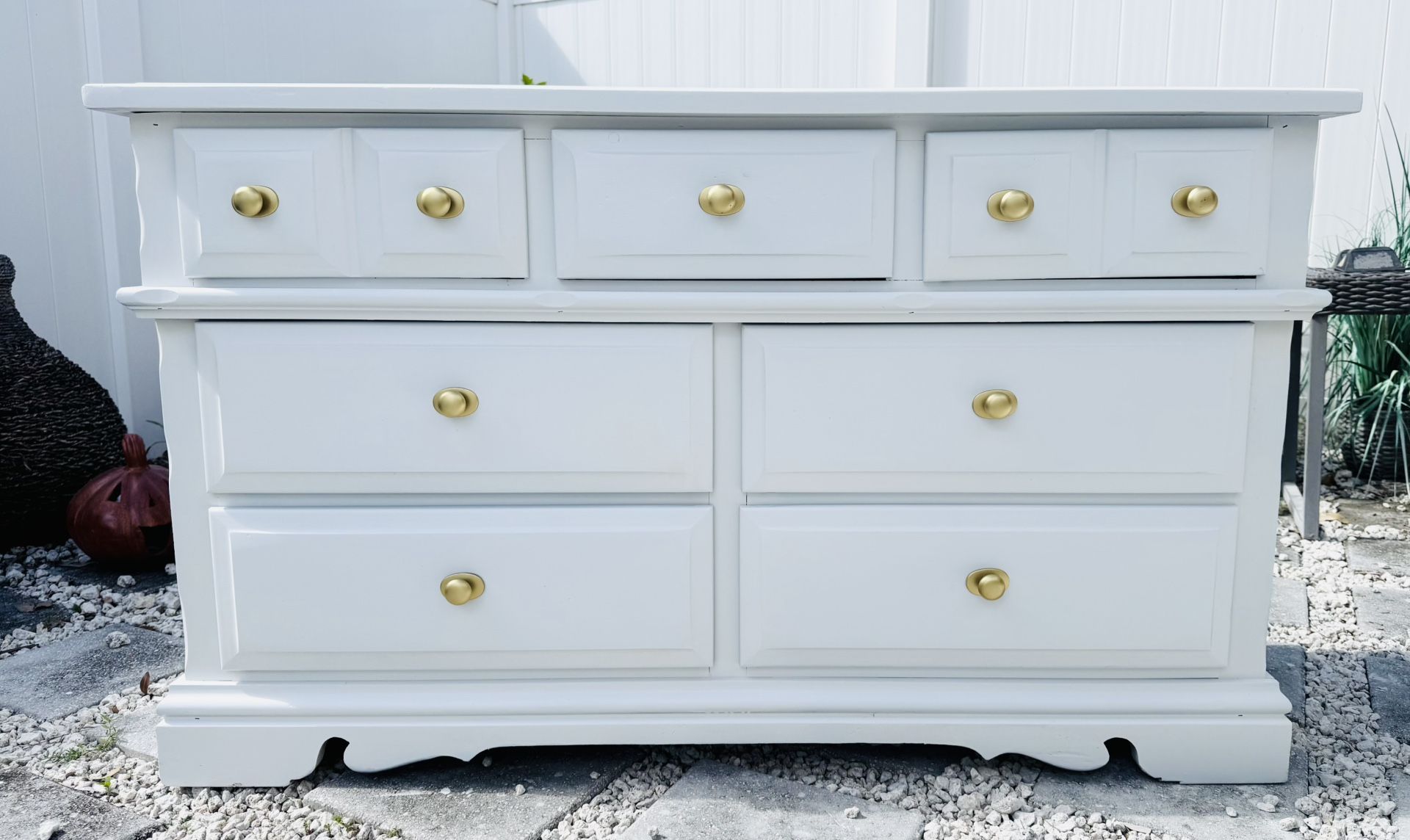 Solid Wood Dresser With 7 Drawers 