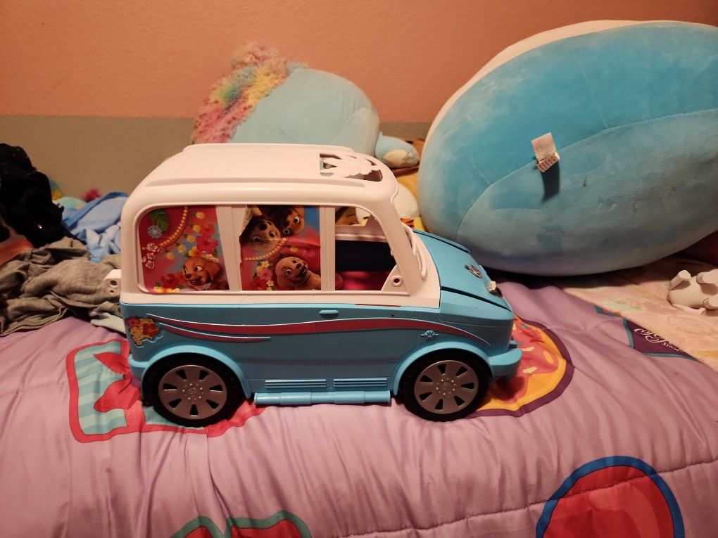 Barbie Camper and lol doll + dogs