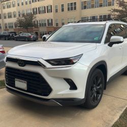 2024 Toyota Grand Highlander Hybrid Limited AWD – Excellent Condition - $51,500 (Woodbridge)