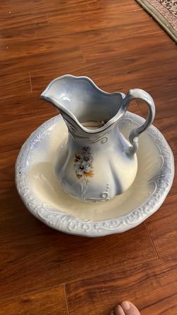 Wash bowl and pitcher