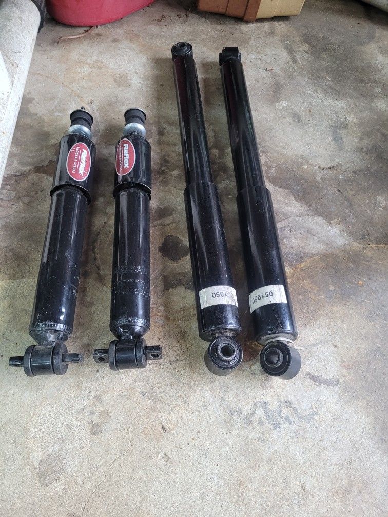 Silverado shock set