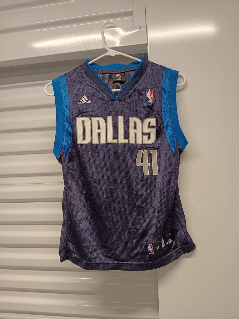 Dirk Nowitzki Jersey Youth Medium Adidas Dallas Mavericks