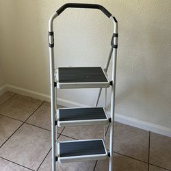 3-Step Steel Lightweight Step Stool Ladder