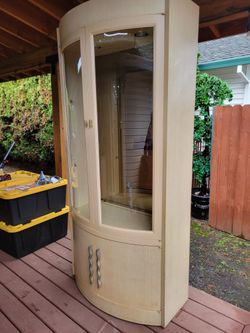 Kitchen Hutch/China Cabinet Free