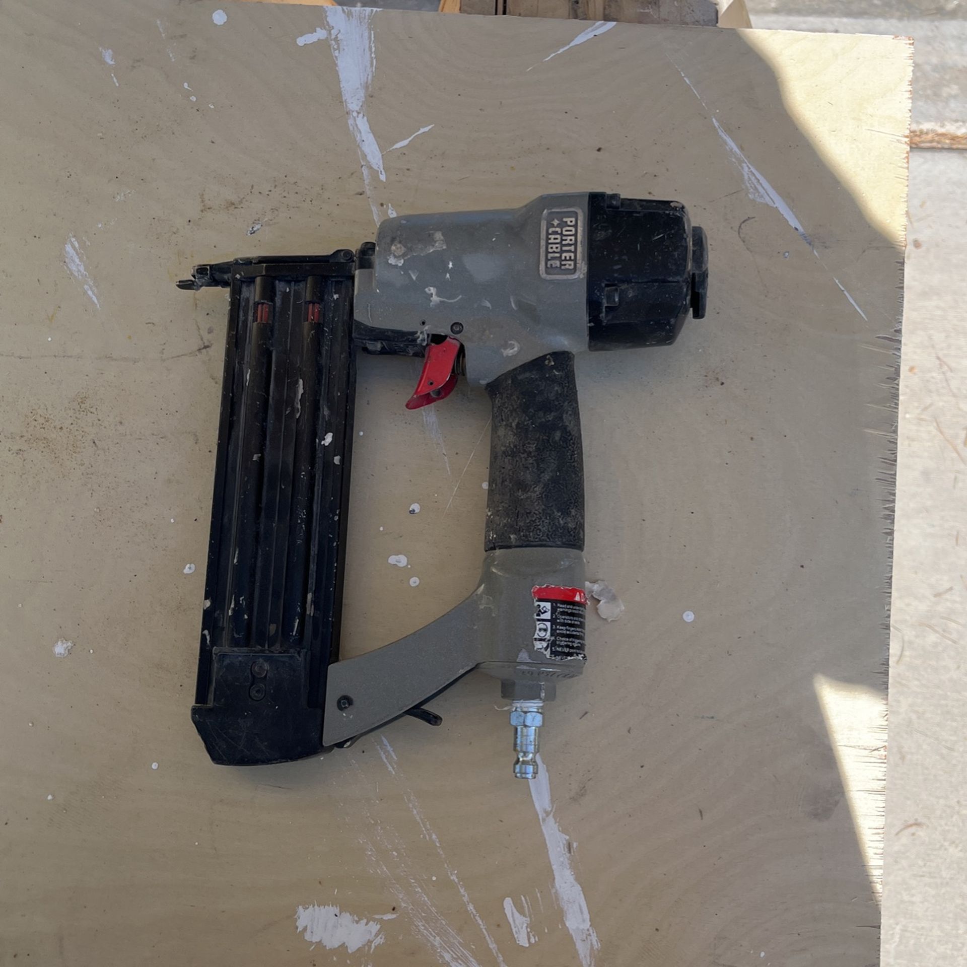 Porter Cable 18 GA. Pneumatic Nail Gun