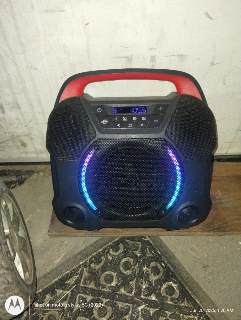 ION Pathfinder Go. Portable 5.0 Bluetooth Speaker