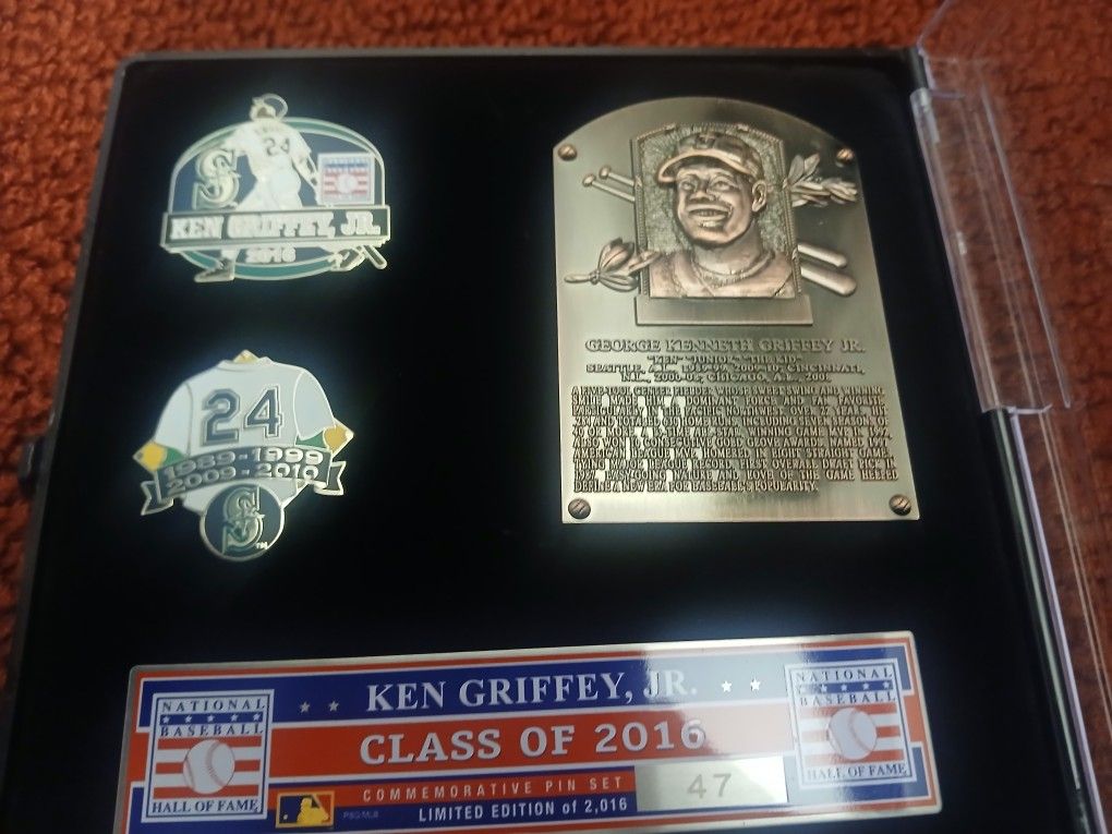 Ken Griffey Jr Hall Of Fame Commemorative Pin Set
