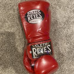 Cleto Reyes 14 oz Hook And Loop 
