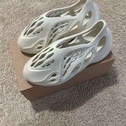 Adidas Yeezy Foam Runner Size 9M