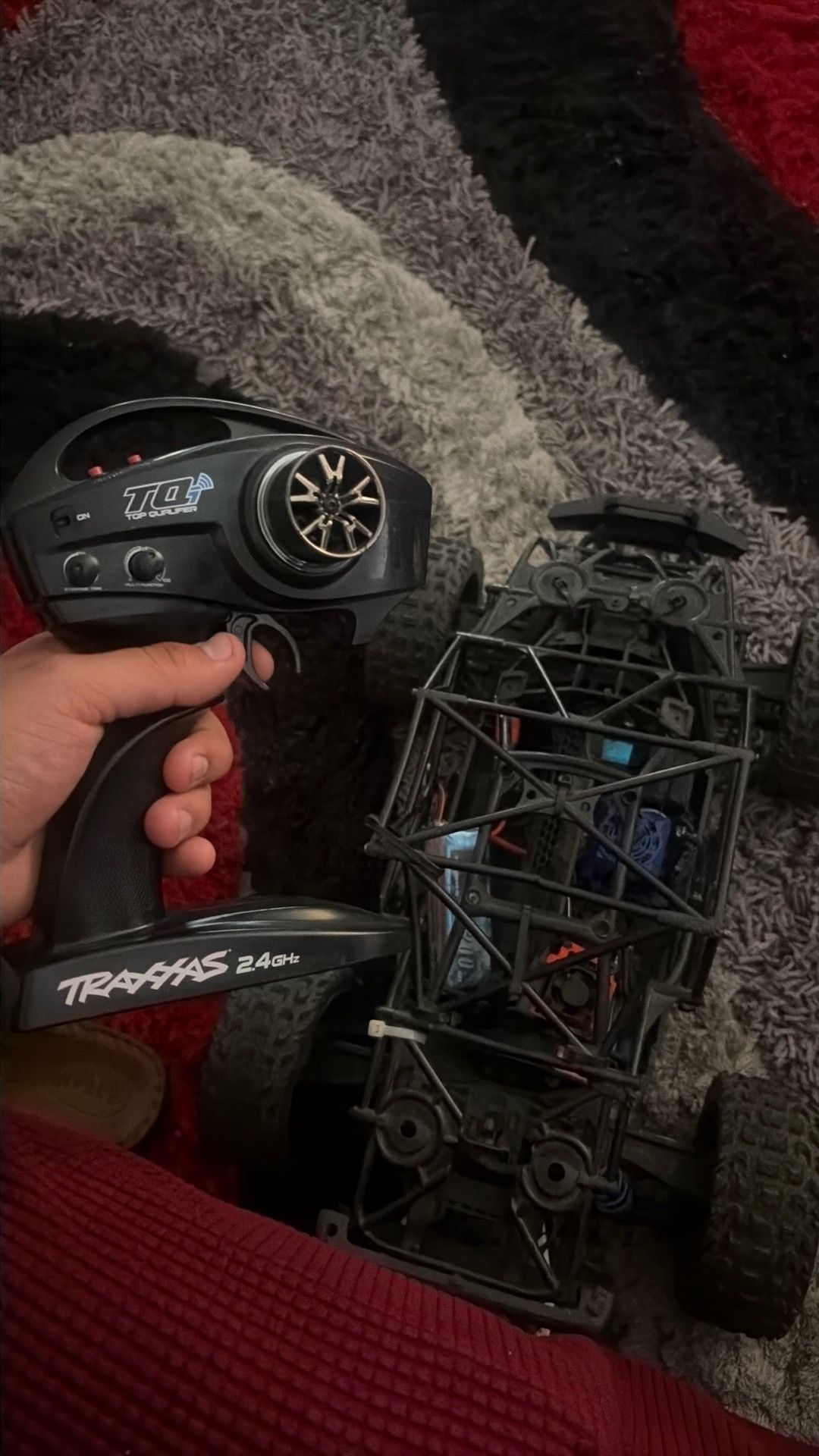 Traxxas maxx v2