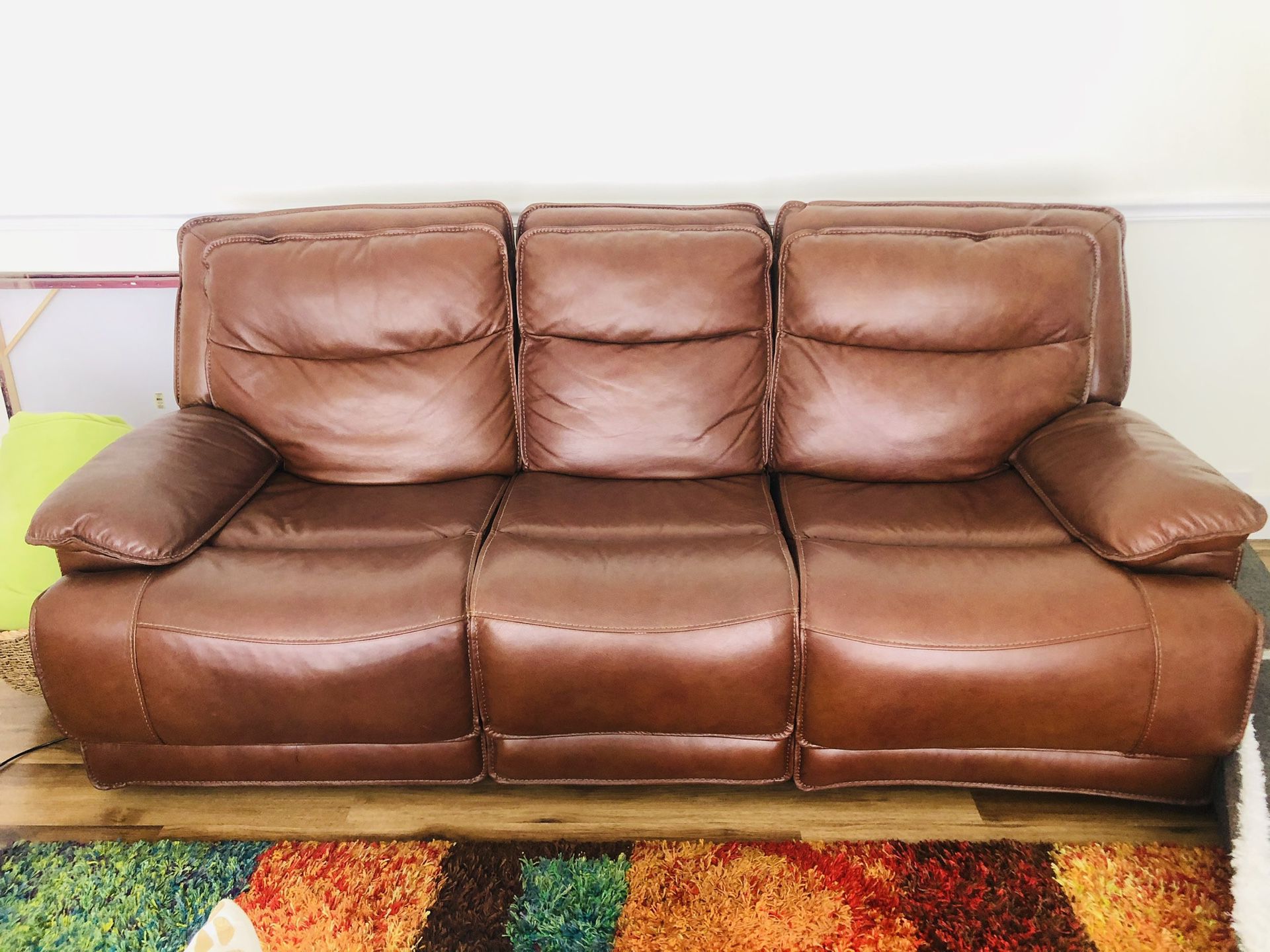 Electric Recliner sofa excellent conditions