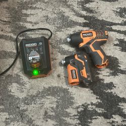 Ridgid Palm Impact Driver And Standard Impact Driver Combo With Battery