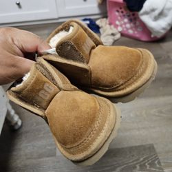 Ugg Zise 6c