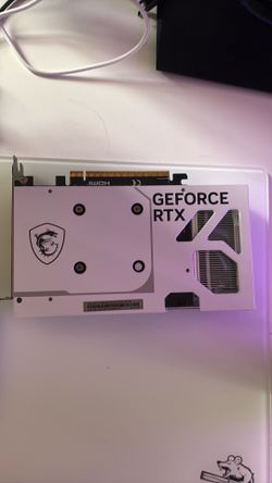 GeForce RTX 5060 8G VENTUS 2x OC WHITR