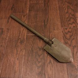 Taiwan WW2 Folding Shovel