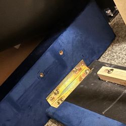 Full Bed Frame with Mattress & Box Spring – Ready for Pick-Up!